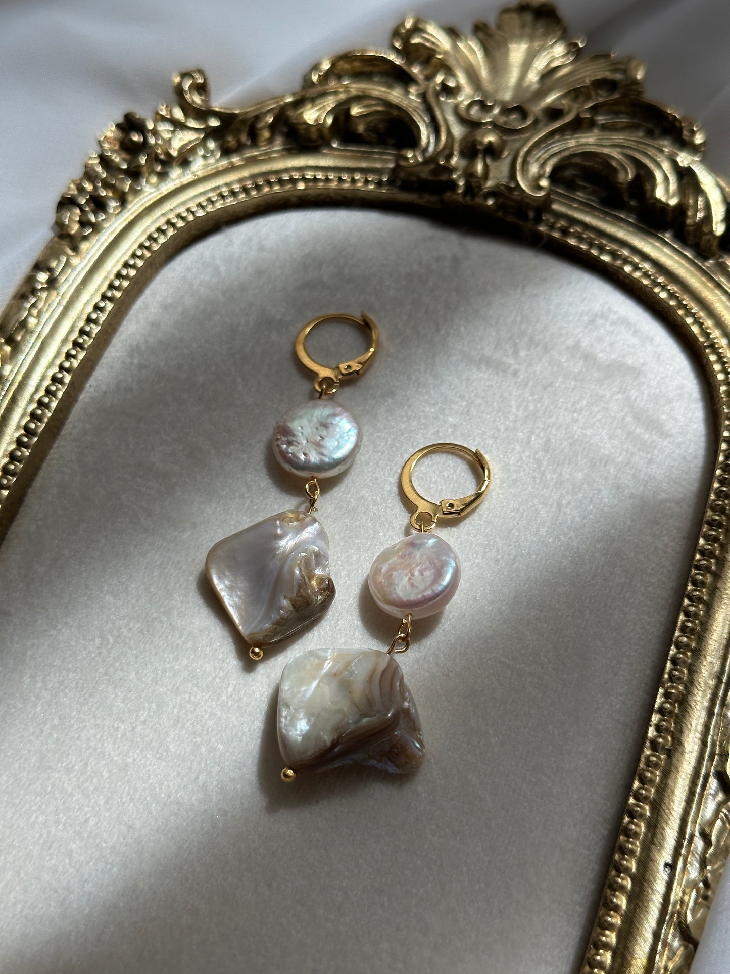 Elaine Pearl Earrings