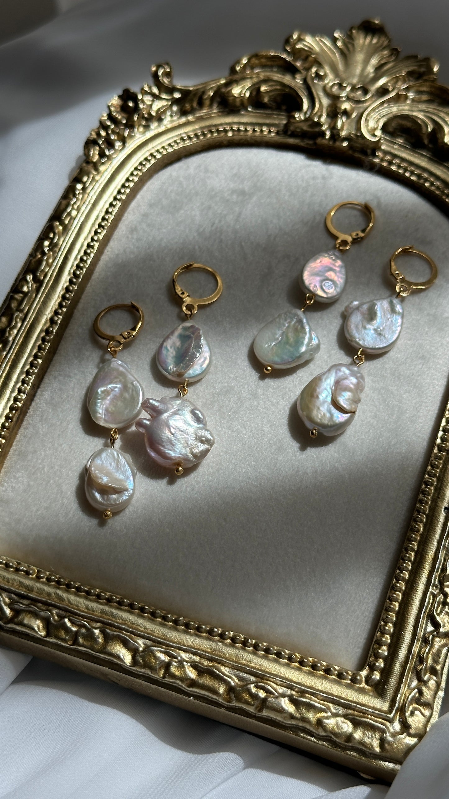 Loren Pear Pearl Earrings
