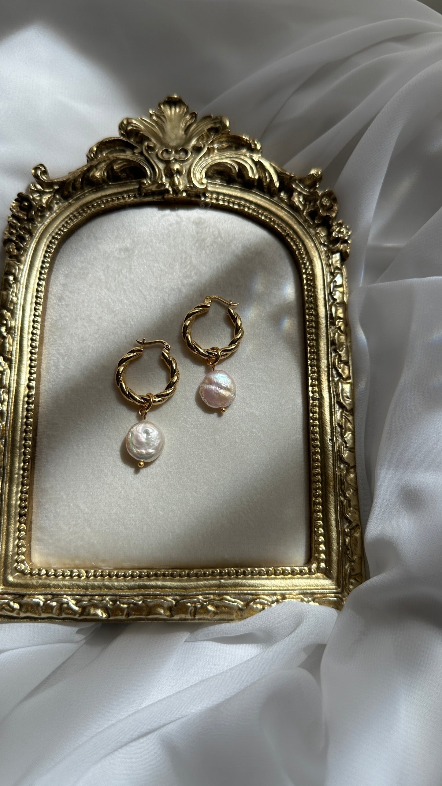 Lynda Coin Pearl & Rope Earrings