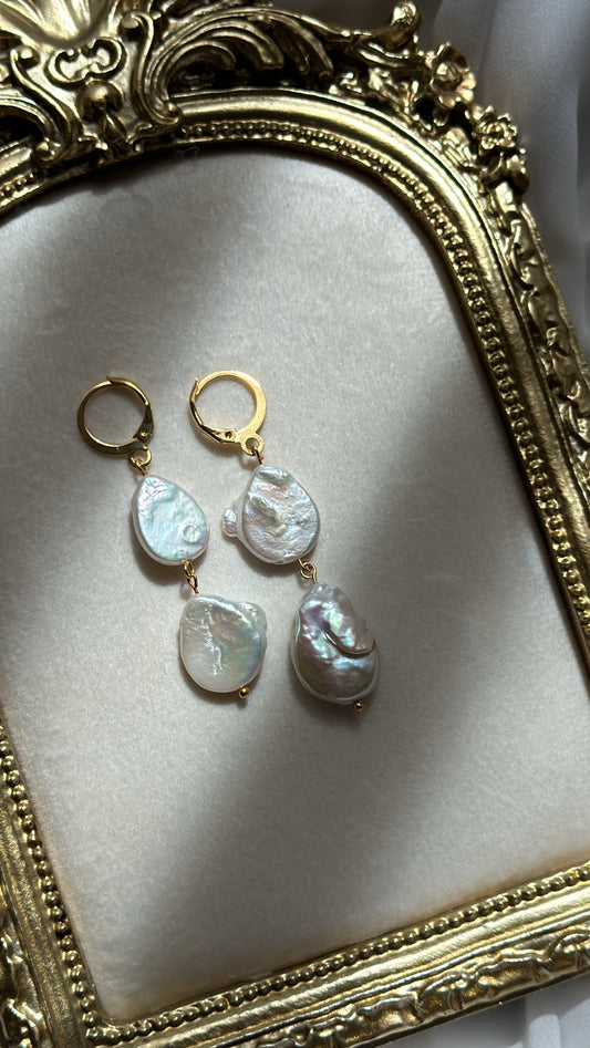 Loren Pear Pearl Earrings